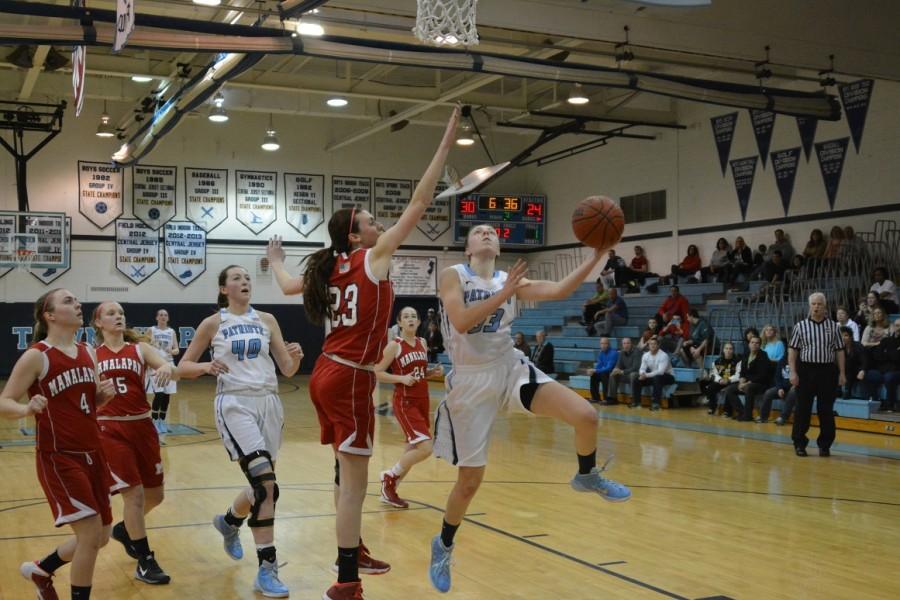 Sam Famulare scores her 1000th career point!