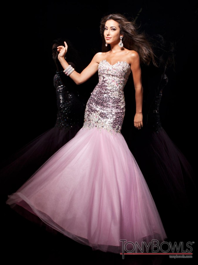 Designer: Tony Bowls
Style #: 113724
Price: $438.00
