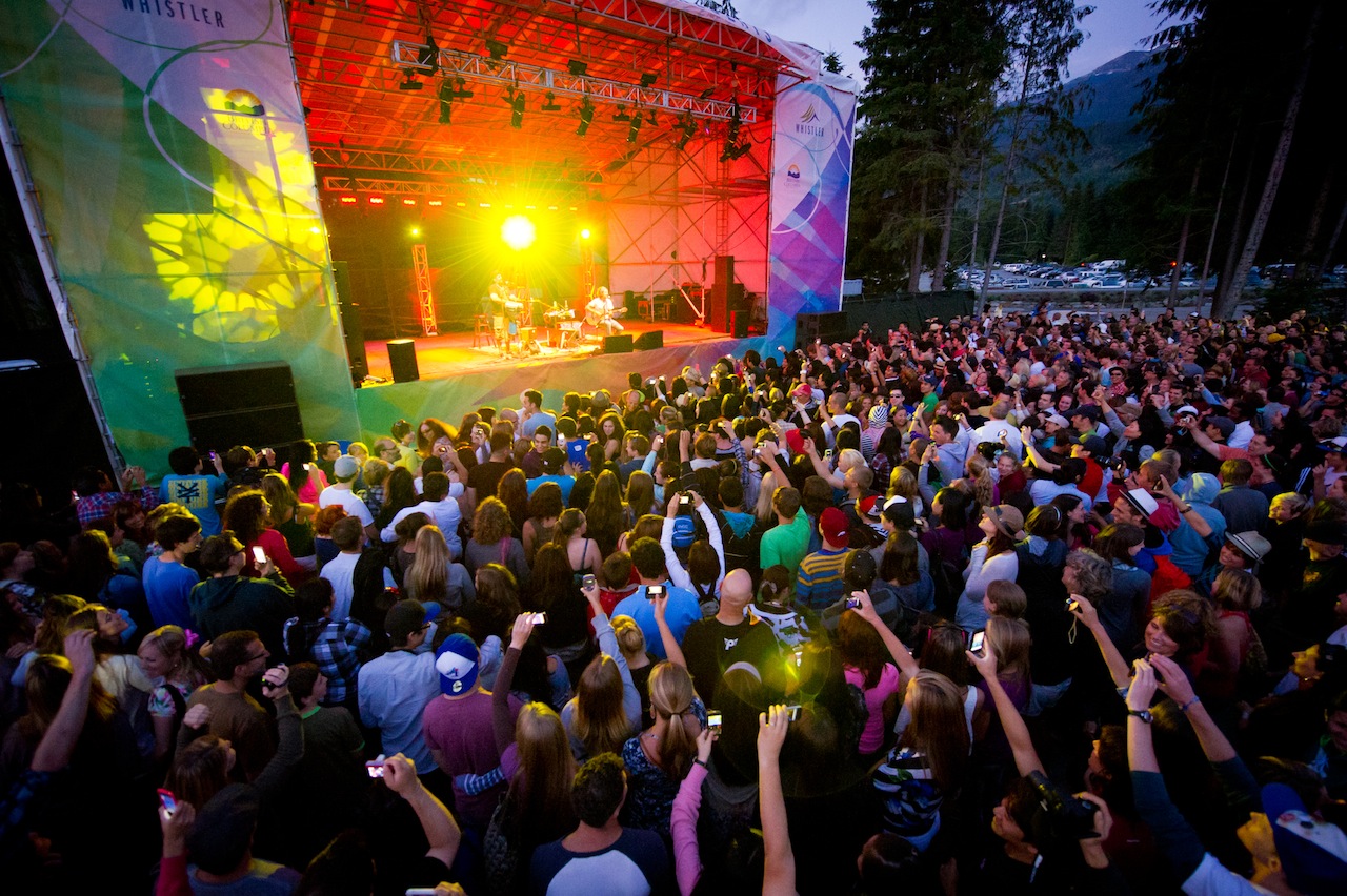 Jason Mraz performing at the summer concert series at Celebration Plaza in British Columbia 