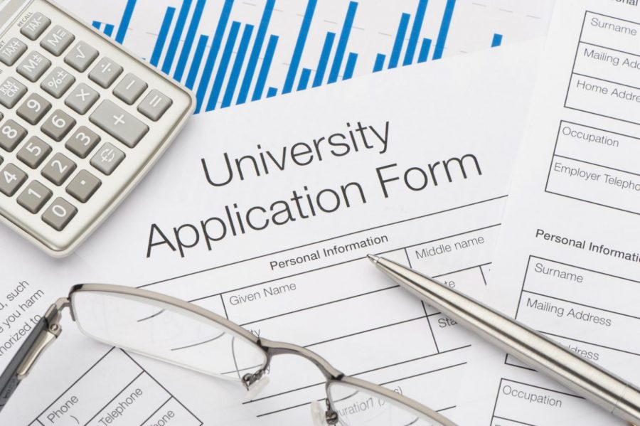 A Senior’s Perspective on the College Application Process