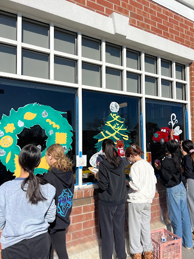 NAHS Brings the Holiday Spirit to Town