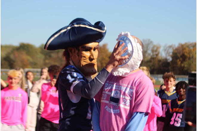Sophomores Kick Off Fundraising for Class of 2028