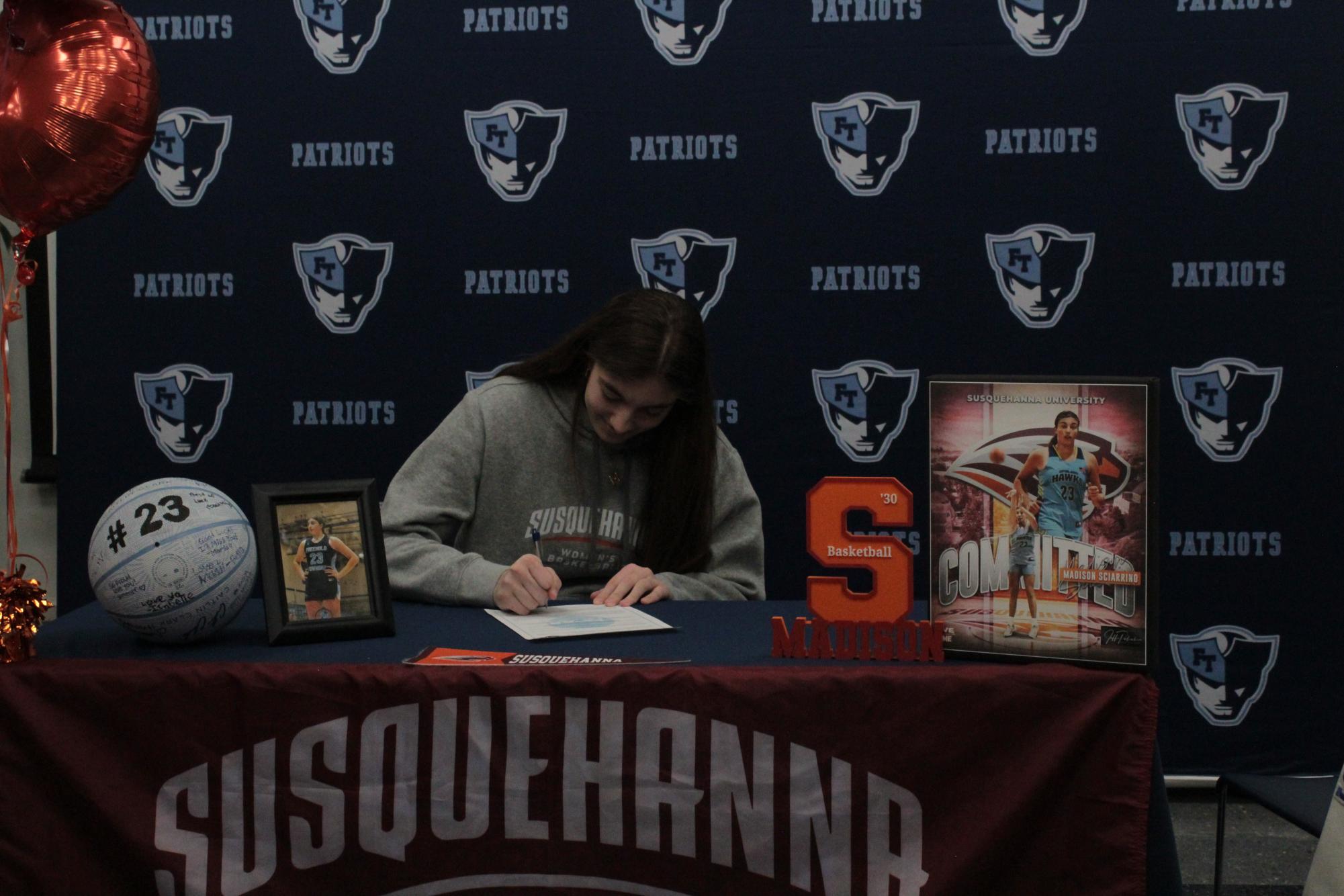 Maddi Sciarrino - Susquehanna University Basketball