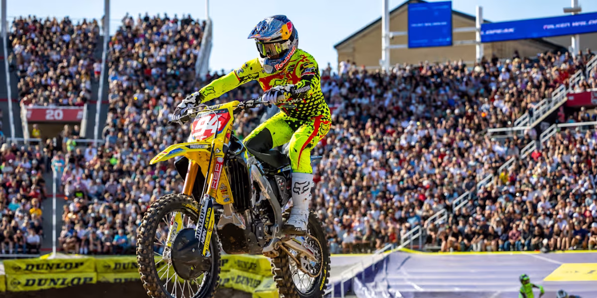 Roczen Becomes Oldest Monster Energy AMA Supercross Champion in Series History
